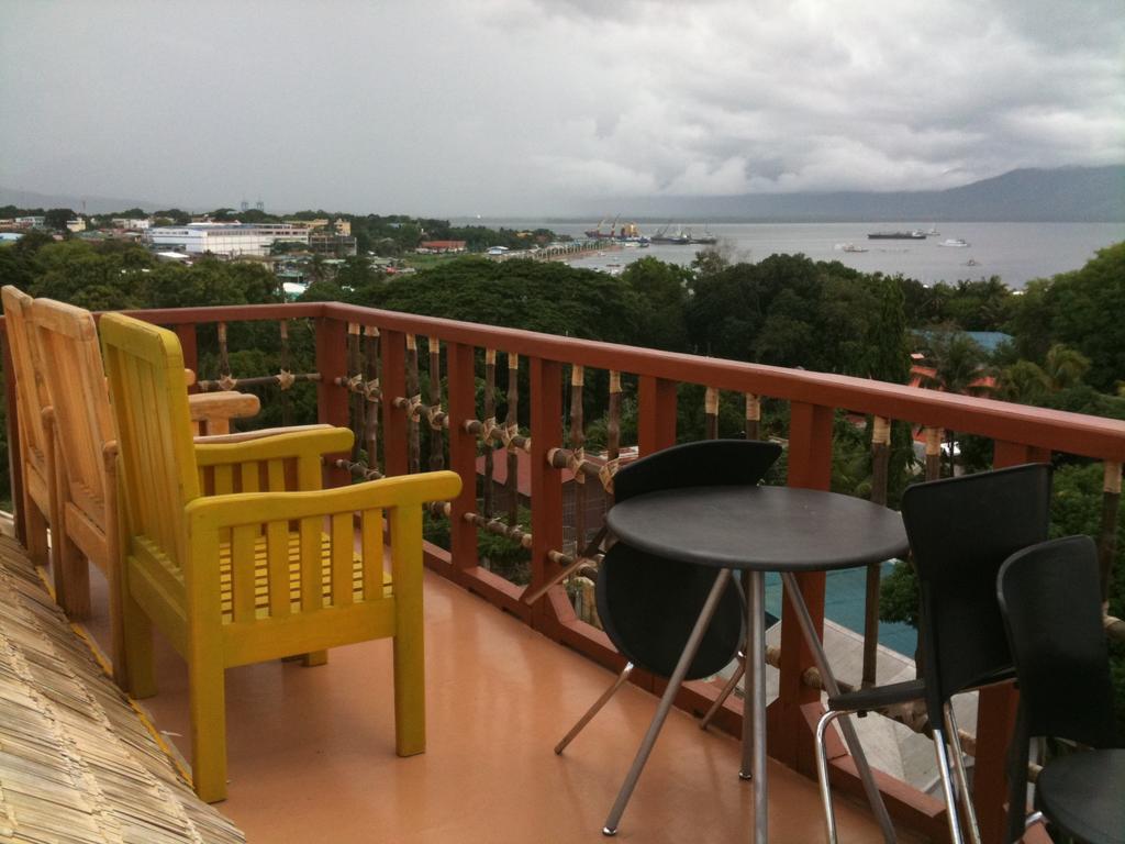 Grande Vista Hotel Puerto Princesa Exterior foto